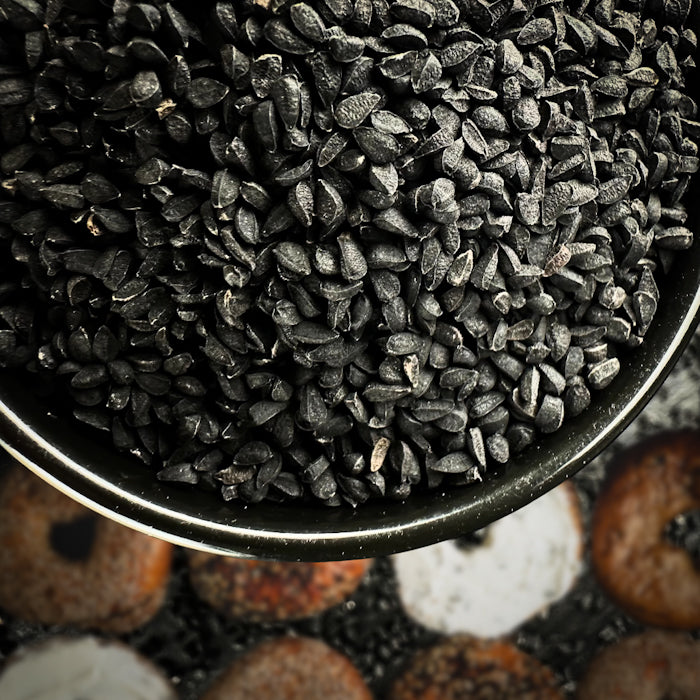 Melno ķimeņu sēklas