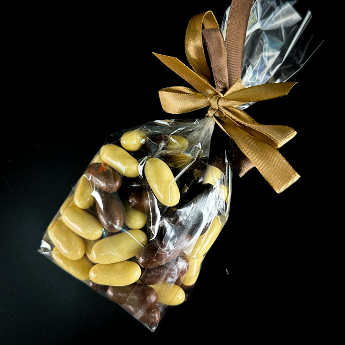 Šokolādes dražejas ar apelsīnu cukātiem miks