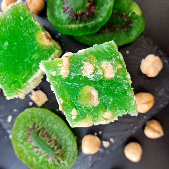 Kivi lukums ar lazdu riekstiem