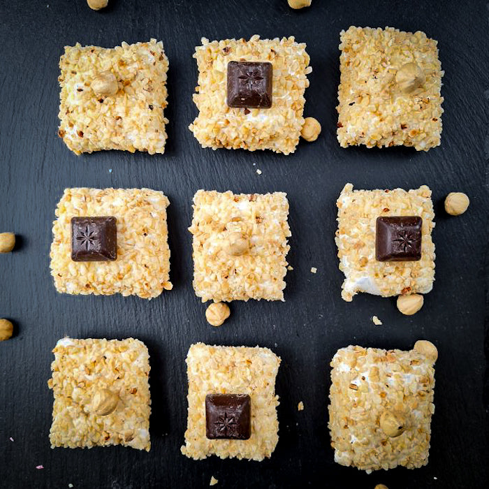 Lukuma spilventiņš ar lazdu riekstiem un "nutellu"