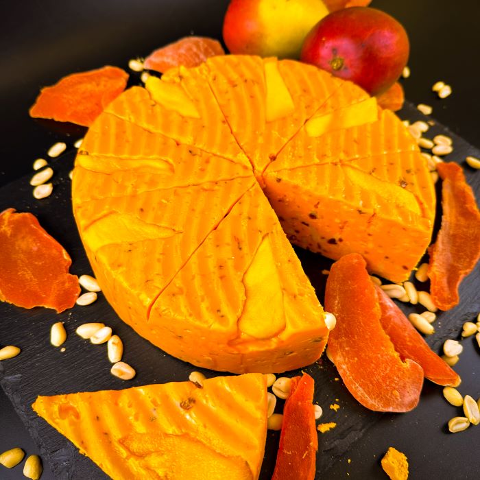 Samarkandas halva ar mango un ananāsiem