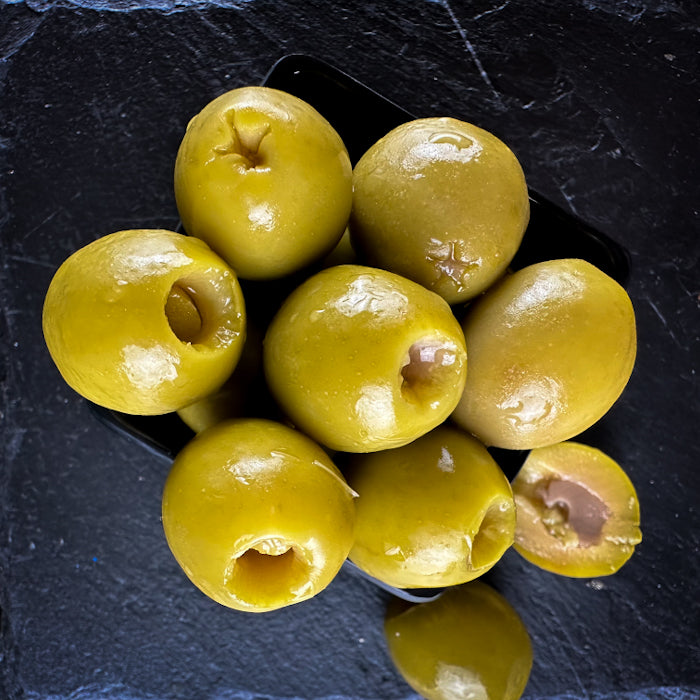 Zaļās olīvas pildītas ar anšoviem bez kauliņiem